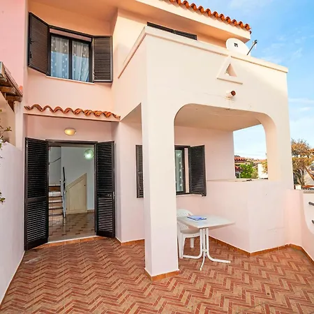 Lolivastro Three-room Apartman