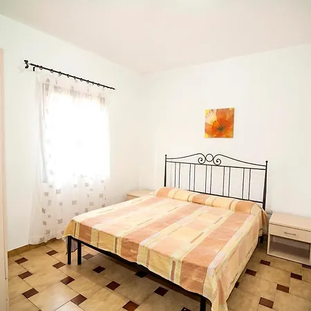 Lolivastro Three-room Apartman