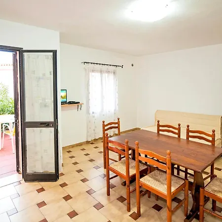 Lolivastro Three-room Apartman